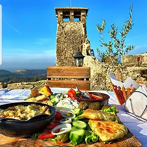 Emiliano Castle Of Guest house